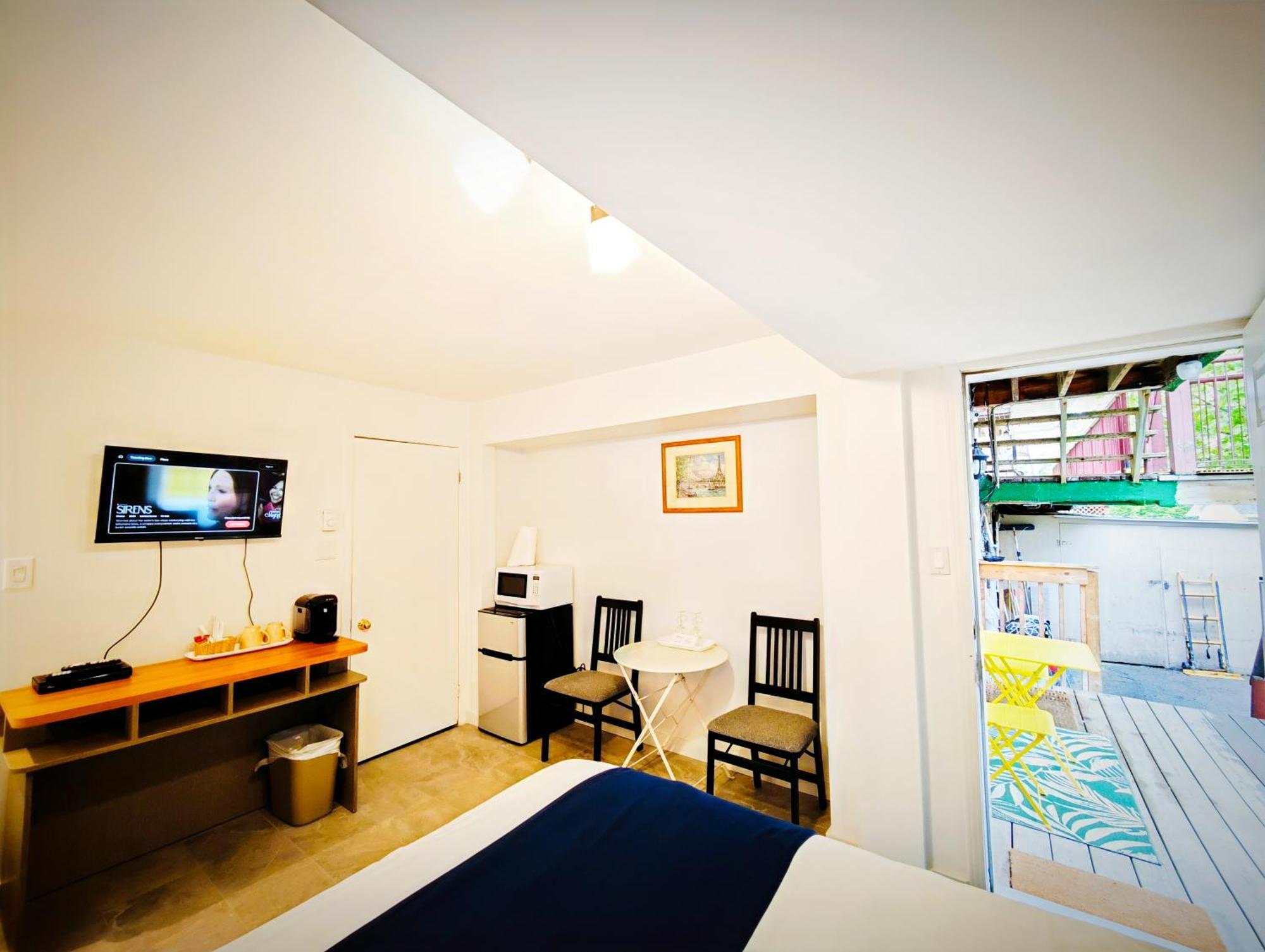 Motel Des Pentes Et Suites Saint-Sauveur Bagian luar foto