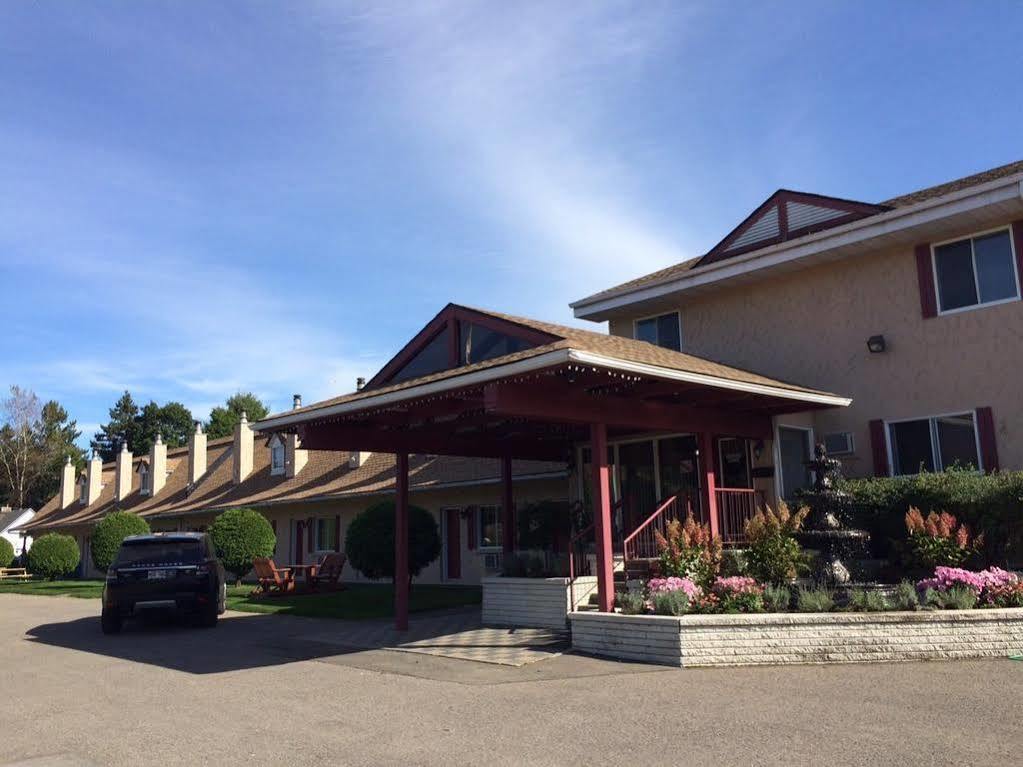 Motel Des Pentes Et Suites Saint-Sauveur Bagian luar foto